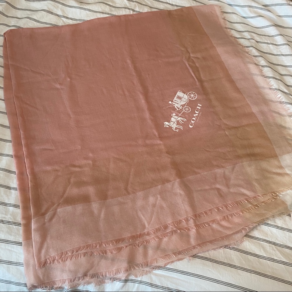 Coach pink and tan scarf - Picture 3 of 4